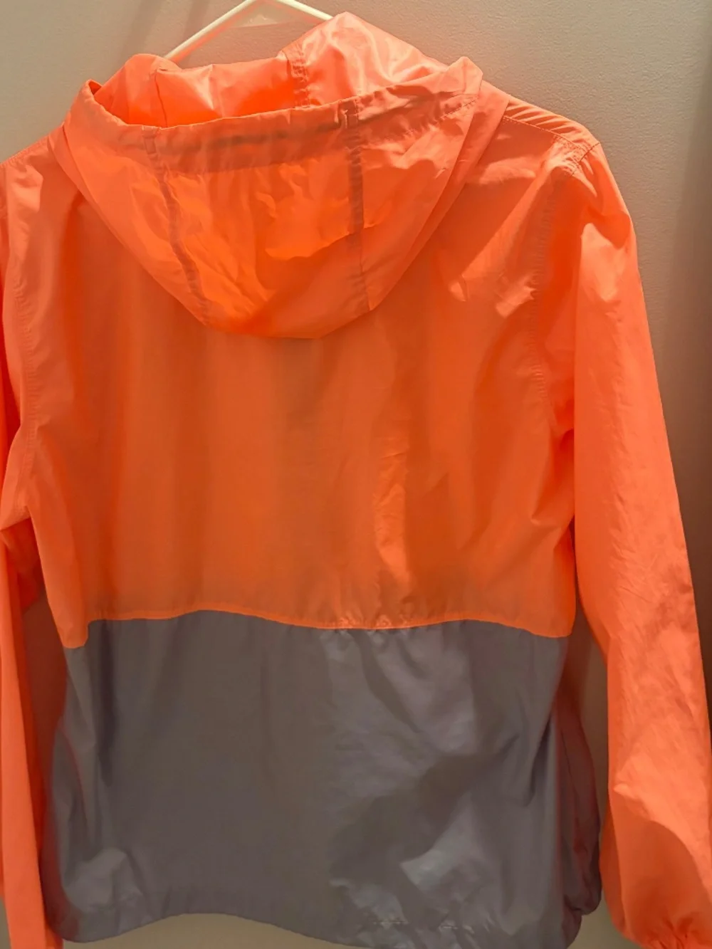 Columbia Full Zip, Hoodie Wind Breaker in Orange and Gray.